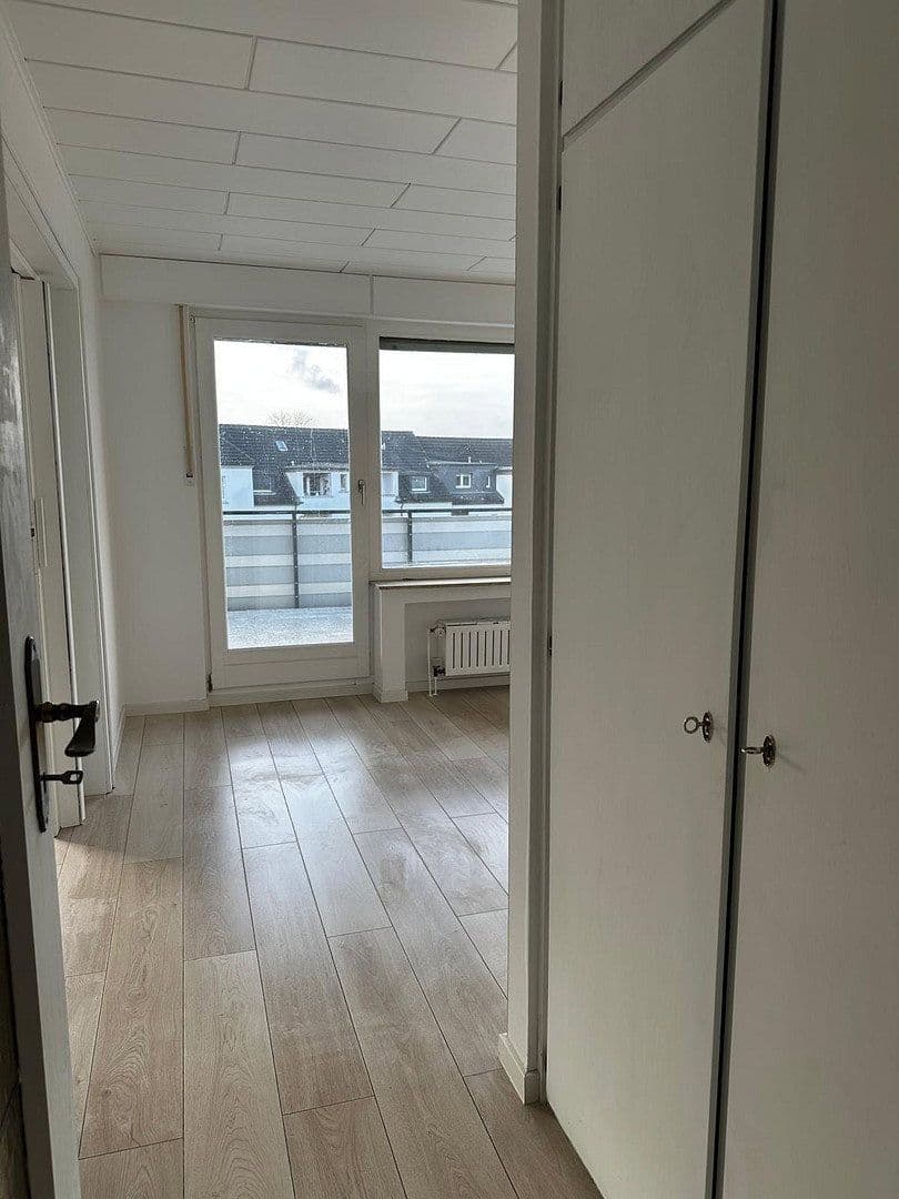 Prodej bytu 4+1 107 m², Oberhausen, Severní Porýní-Vestfálsko Prodej bytu 4+1 107 m², Oberhausen, Severní Porýní-Vestfálsko