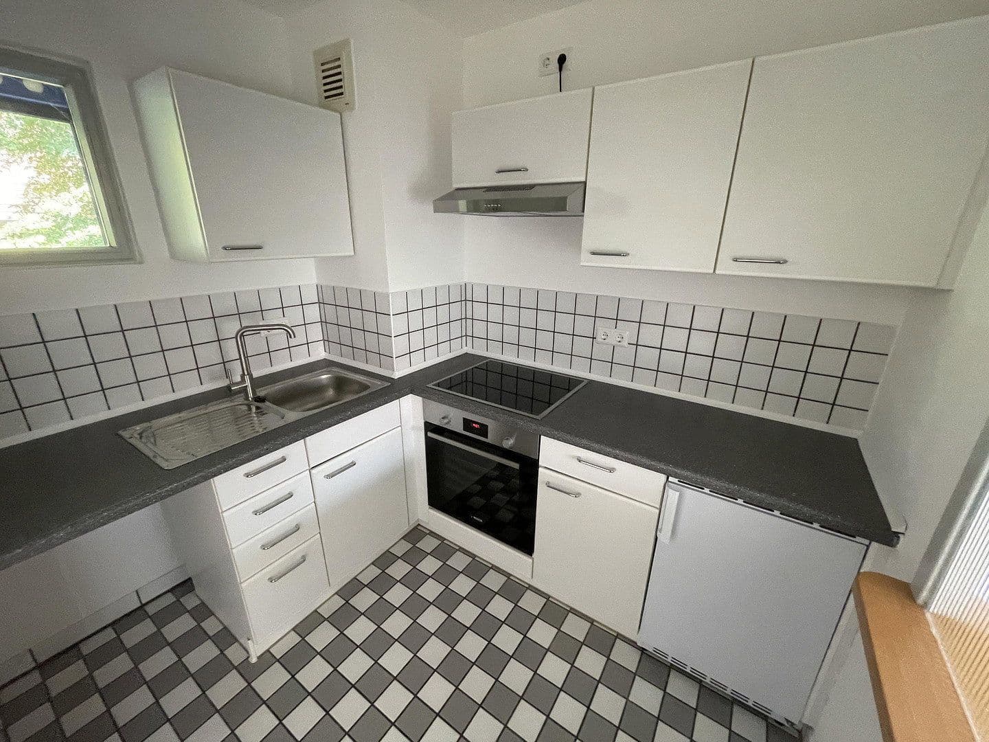 Pronájem bytu 2+1 46 m², Gerlinger Weg 1, Ditzingen, Bádensko-Württembersko Pronájem bytu 2+1 46 m², Gerlinger Weg 1, Ditzingen, Bádensko-Württembersko