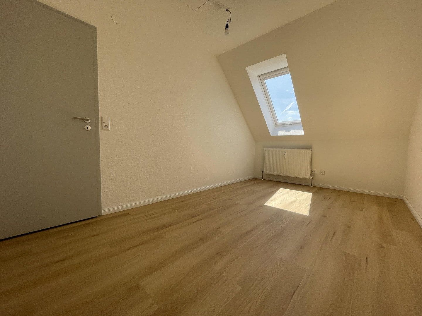 Pronájem bytu 2+1 46 m², Gerlinger Weg 1, Ditzingen, Bádensko-Württembersko Pronájem bytu 2+1 46 m², Gerlinger Weg 1, Ditzingen, Bádensko-Württembersko