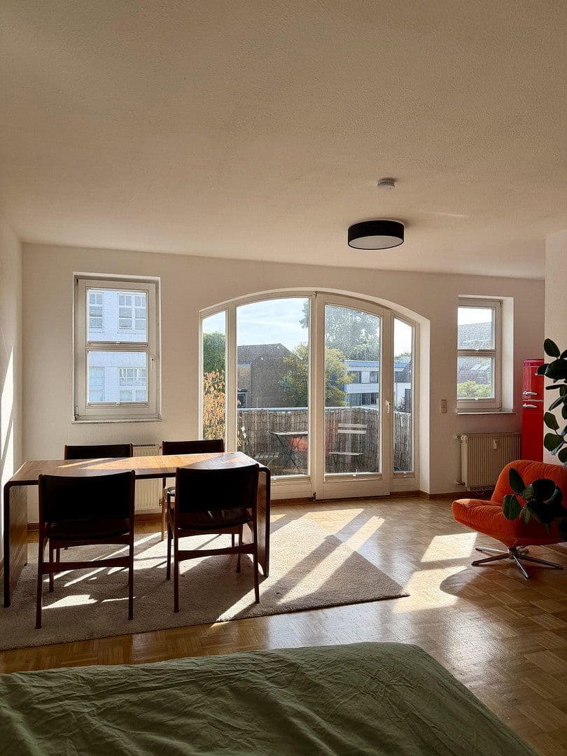 Prodej bytu 1+1 33 m², Rosmarinstr. 22, Düsseldorf, Severní Porýní-Vestfálsko Prodej bytu 1+1 33 m², Rosmarinstr. 22, Düsseldorf, Severní Porýní-Vestfálsko