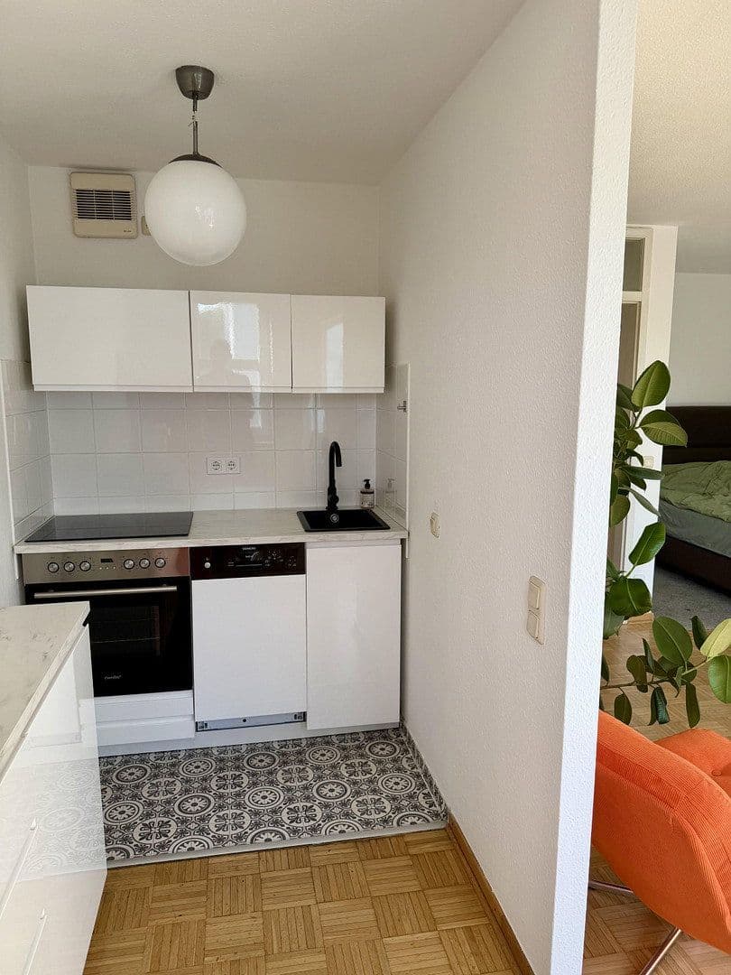 Prodej bytu 1+1 33 m², Rosmarinstr. 22, Düsseldorf, Severní Porýní-Vestfálsko Prodej bytu 1+1 33 m², Rosmarinstr. 22, Düsseldorf, Severní Porýní-Vestfálsko