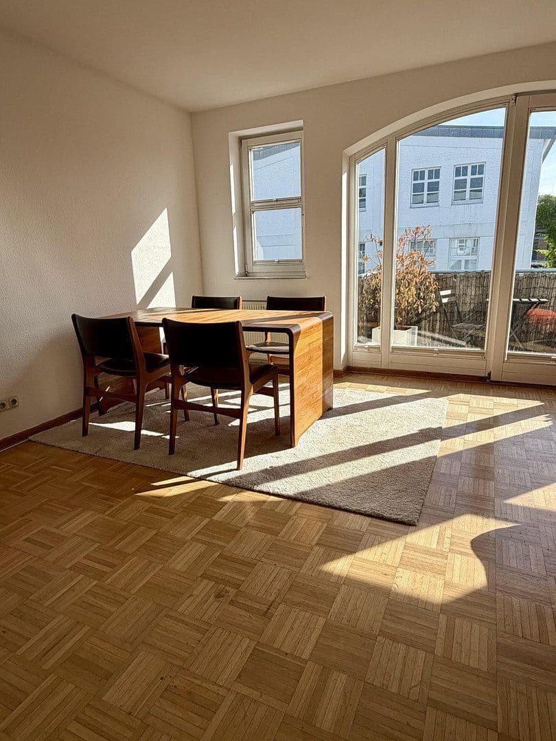 Prodej bytu 1+1 33 m², Rosmarinstr. 22, Düsseldorf, Severní Porýní-Vestfálsko Prodej bytu 1+1 33 m², Rosmarinstr. 22, Düsseldorf, Severní Porýní-Vestfálsko