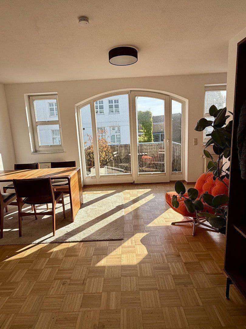Prodej bytu 1+1 33 m², Rosmarinstr. 22, Düsseldorf, Severní Porýní-Vestfálsko Prodej bytu 1+1 33 m², Rosmarinstr. 22, Düsseldorf, Severní Porýní-Vestfálsko