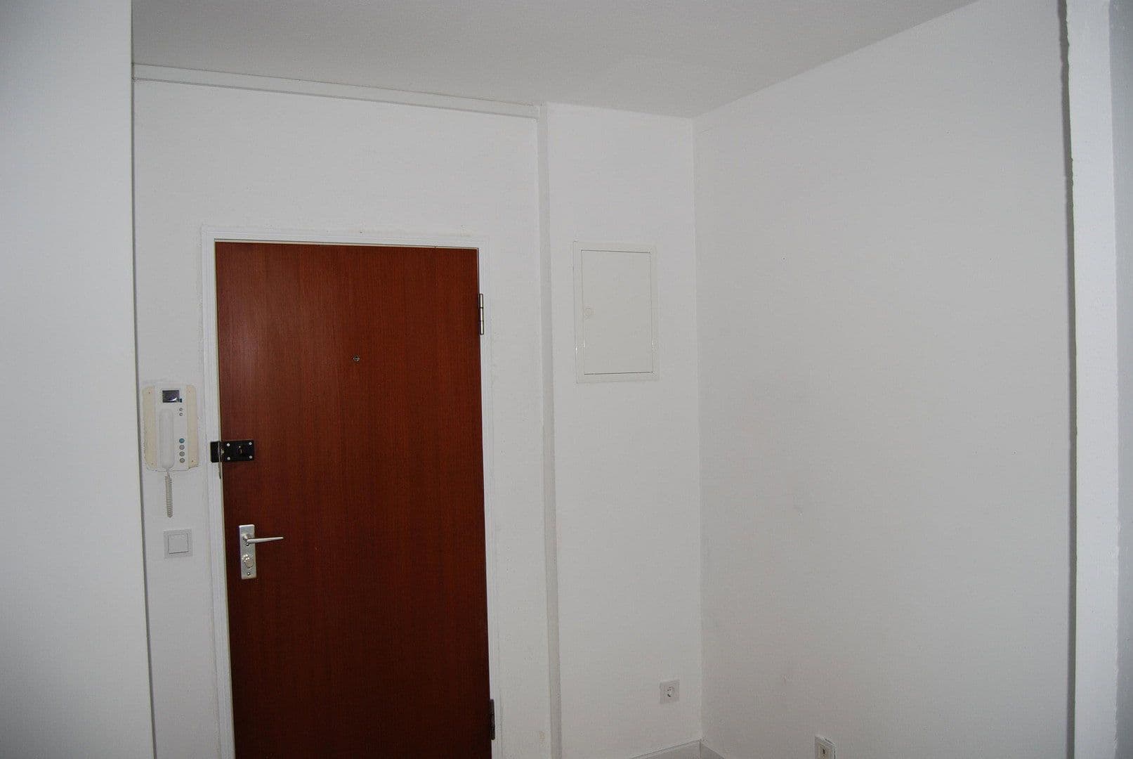 Pronájem bytu 3+1 81 m², Eisenacher Straße 4, Koblenz, Porýní-Falc Pronájem bytu 3+1 81 m², Eisenacher Straße 4, Koblenz, Porýní-Falc