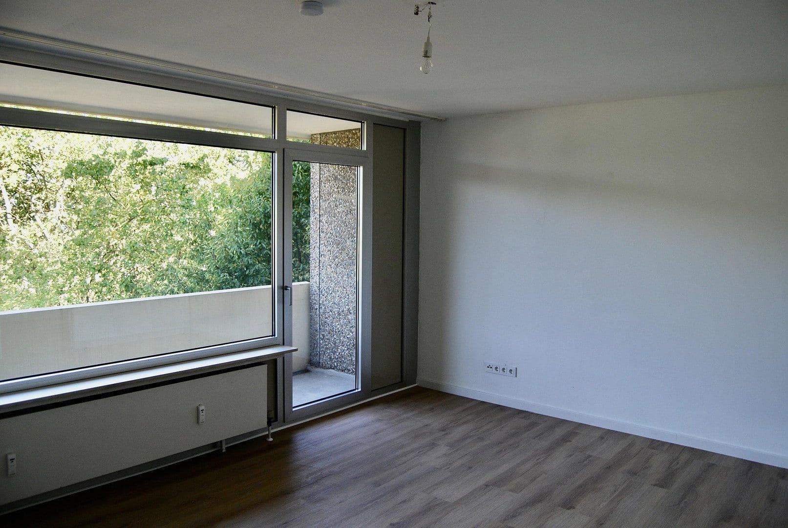 Pronájem bytu 3+1 81 m², Eisenacher Straße 4, Koblenz, Porýní-Falc Pronájem bytu 3+1 81 m², Eisenacher Straße 4, Koblenz, Porýní-Falc