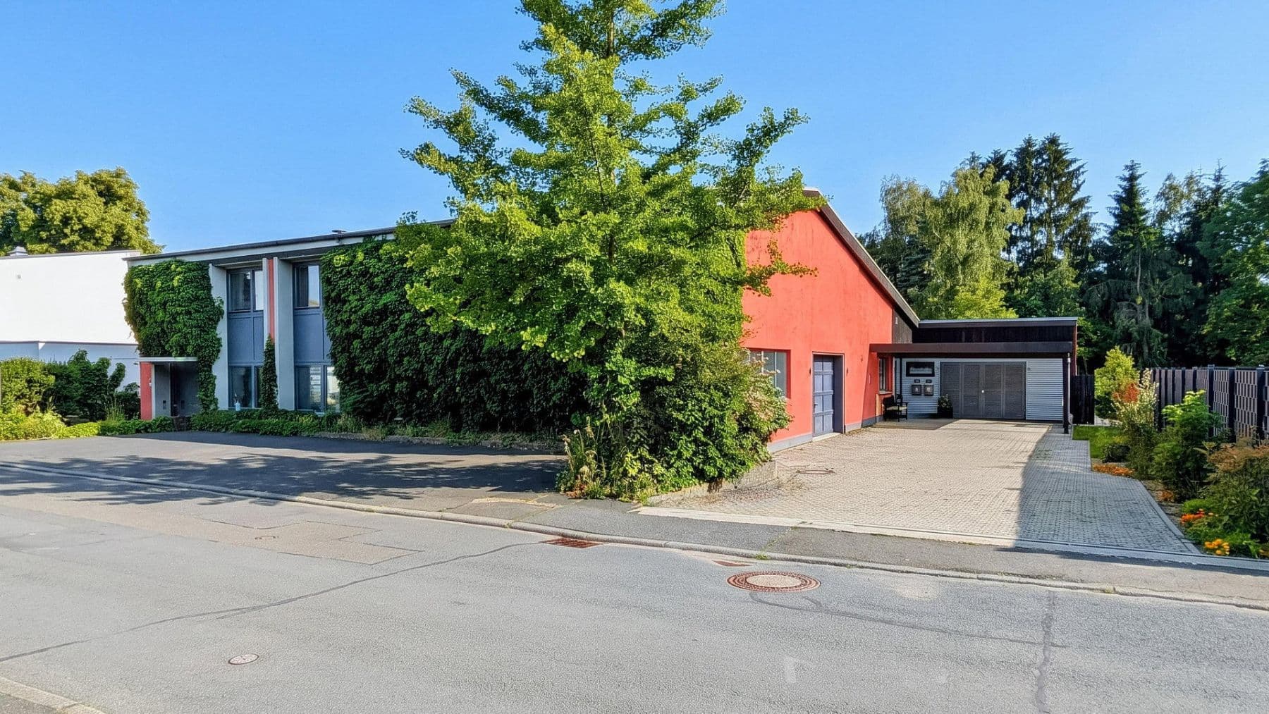 Prodej domu 291 m², pozemek 2.464 m², Daimlerstr. 14, Taunusstein, Hessen Prodej domu 291 m², pozemek 2.464 m², Daimlerstr. 14, Taunusstein, Hessen