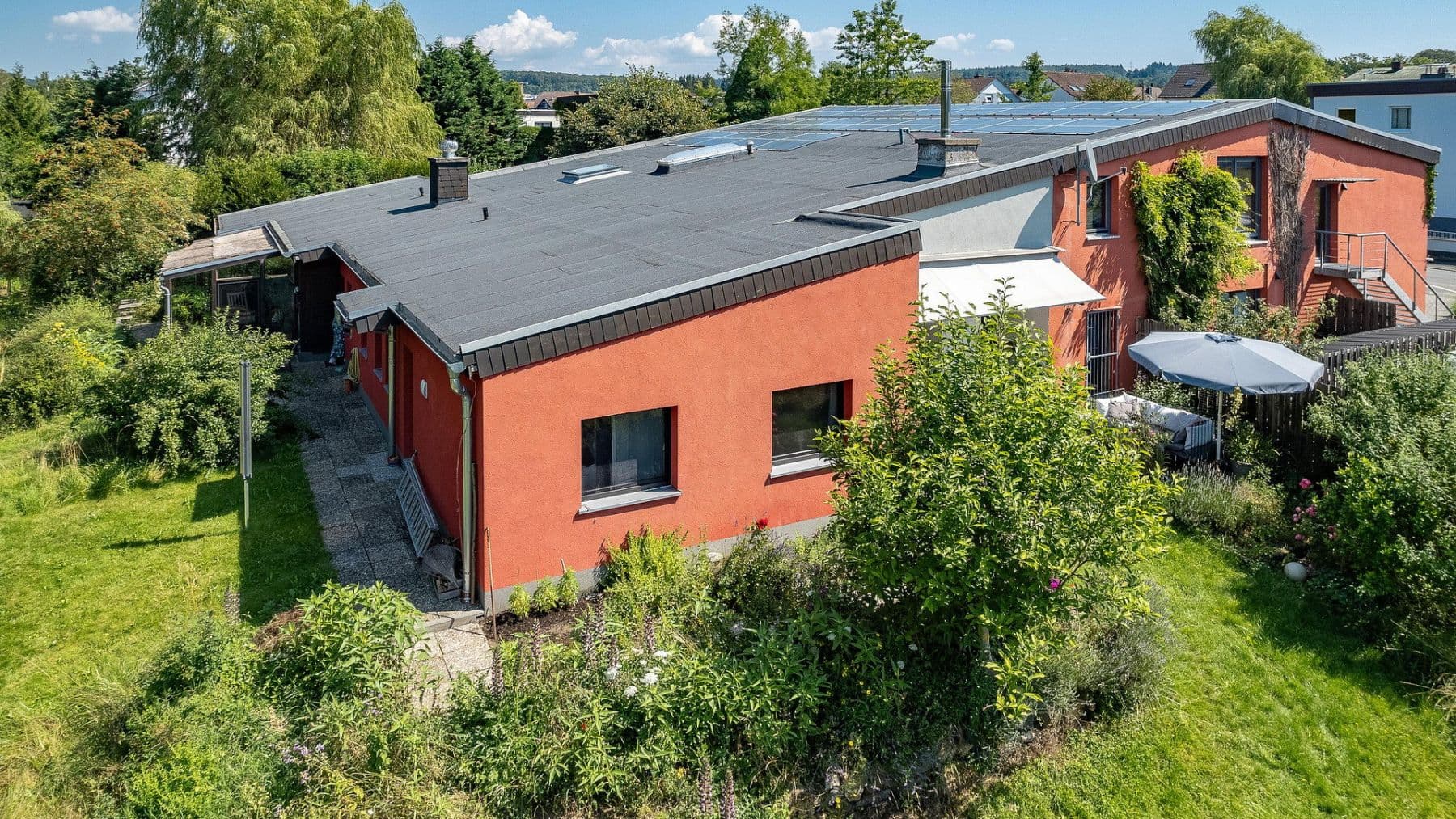 Prodej domu 291 m², pozemek 2.464 m², Daimlerstr. 14, Taunusstein, Hessen Prodej domu 291 m², pozemek 2.464 m², Daimlerstr. 14, Taunusstein, Hessen