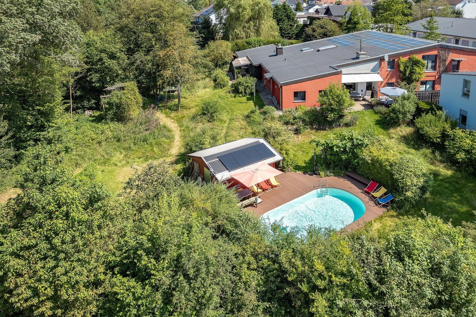 Prodej domu 291 m², pozemek 2.464 m², Daimlerstr. 14, Taunusstein, Hessen Prodej domu 291 m², pozemek 2.464 m², Daimlerstr. 14, Taunusstein, Hessen