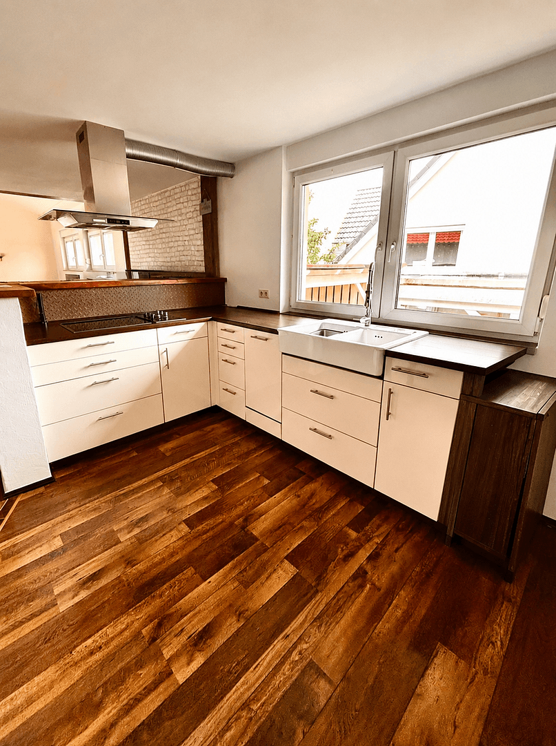 Prodej domu 273 m², pozemek 655 m², Alfred-Nobel-Ring 14, Einbeck, Dolní Sasko Prodej domu 273 m², pozemek 655 m², Alfred-Nobel-Ring 14, Einbeck, Dolní Sasko