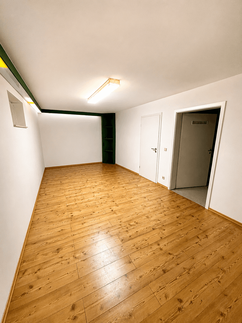 Prodej domu 273 m², pozemek 655 m², Alfred-Nobel-Ring 14, Einbeck, Dolní Sasko Prodej domu 273 m², pozemek 655 m², Alfred-Nobel-Ring 14, Einbeck, Dolní Sasko