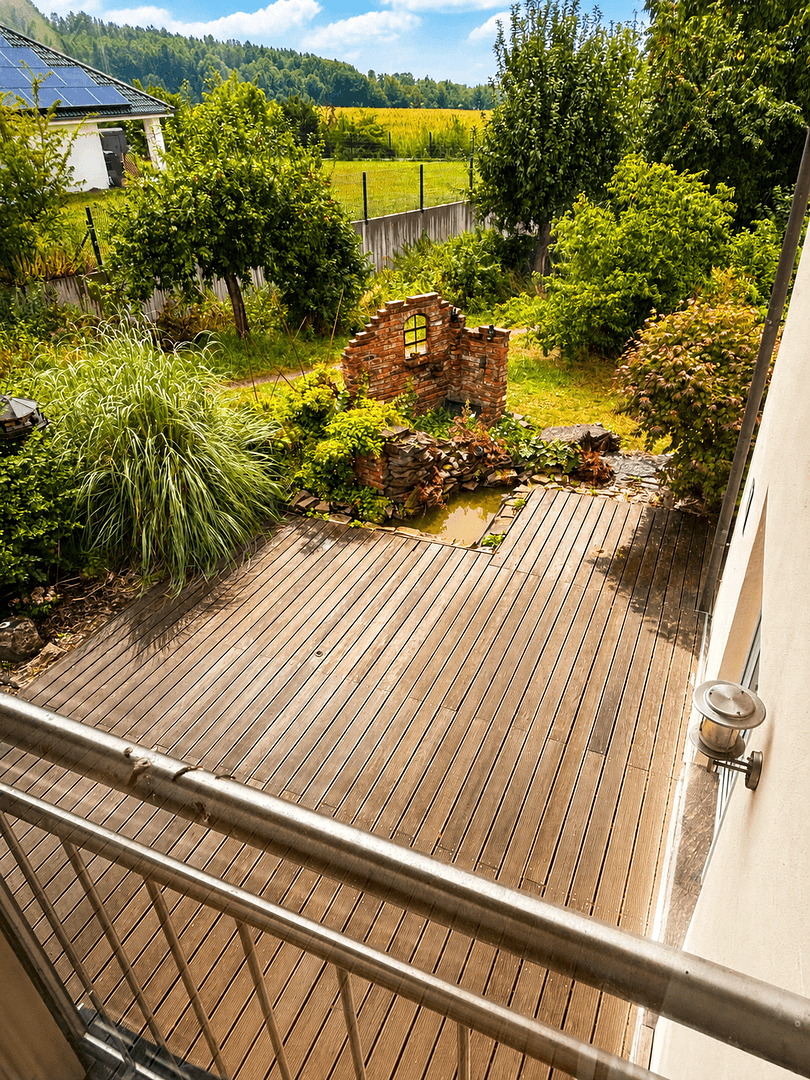 Prodej domu 273 m², pozemek 655 m², Alfred-Nobel-Ring 14, Einbeck, Dolní Sasko Prodej domu 273 m², pozemek 655 m², Alfred-Nobel-Ring 14, Einbeck, Dolní Sasko