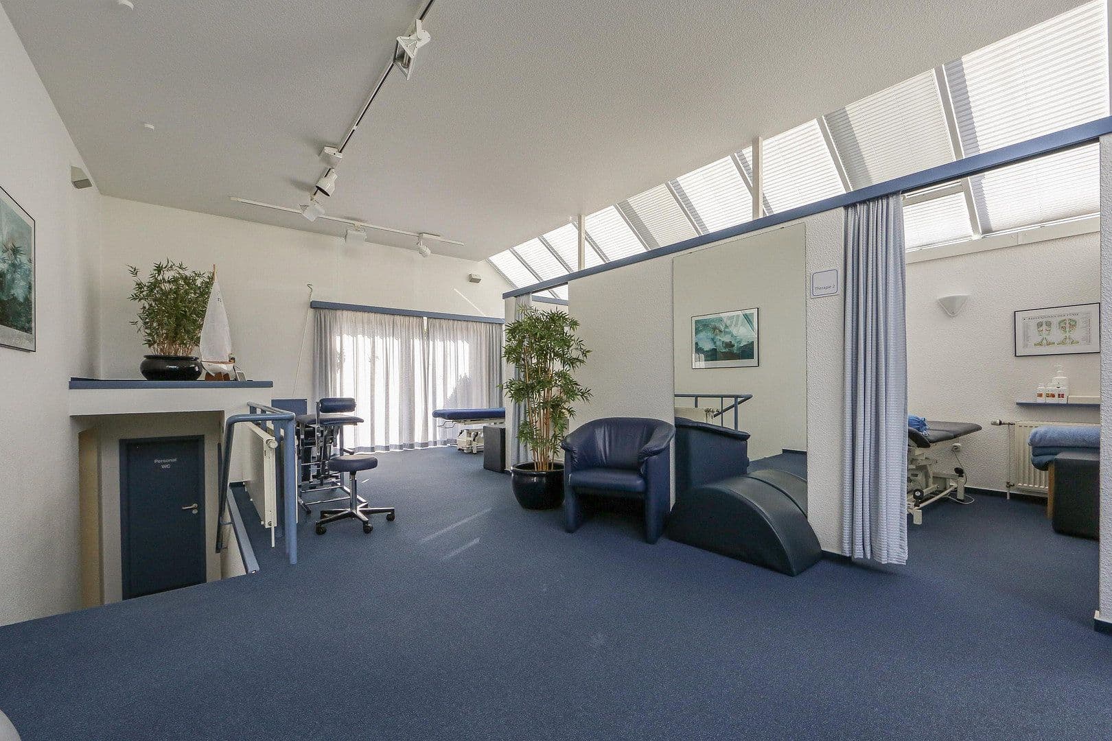 Prodej domu 585 m², pozemek 1.000 m², Helpsen, Dolní Sasko Prodej domu 585 m², pozemek 1.000 m², Helpsen, Dolní Sasko