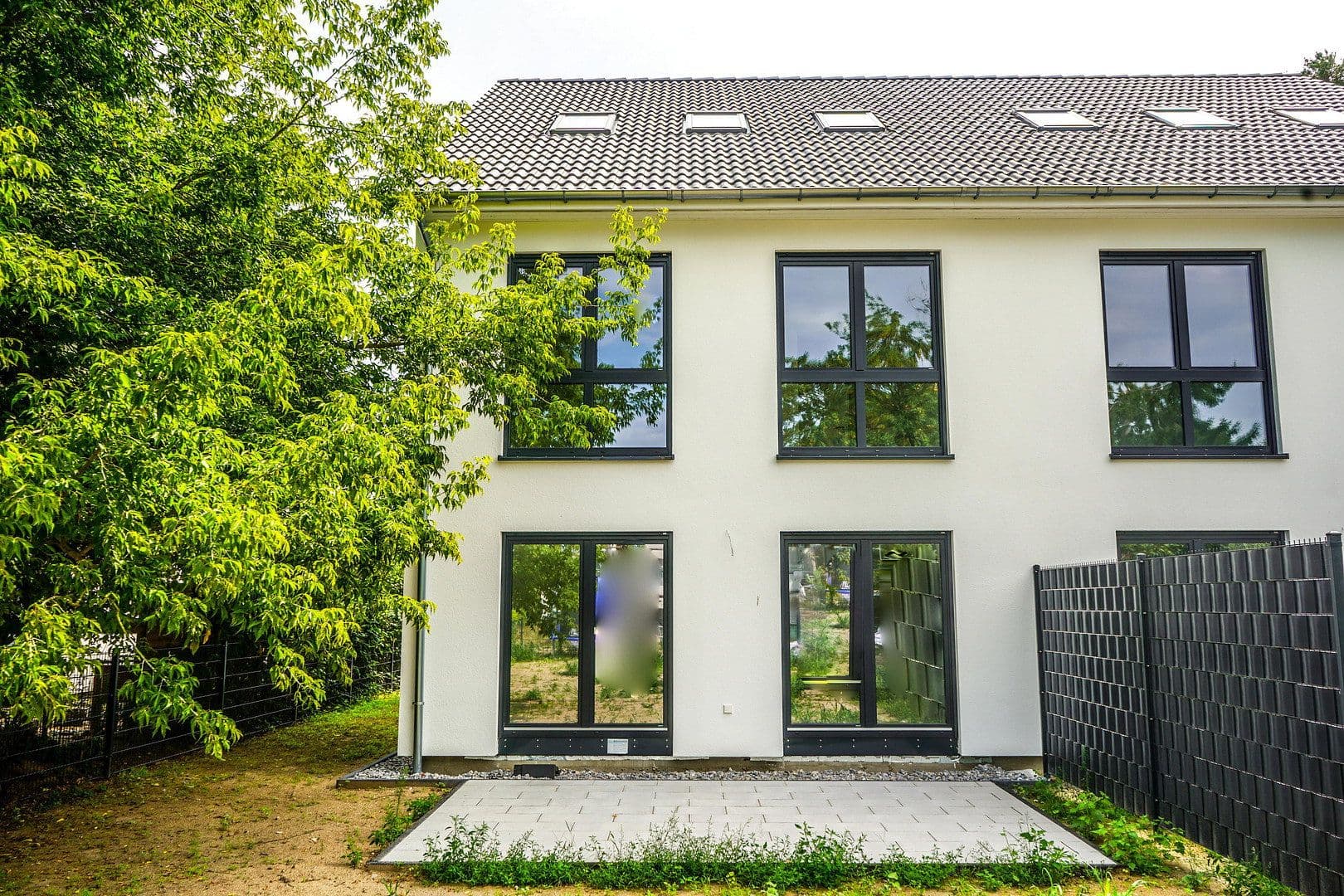 Prodej domu 150 m², pozemek 402 m², Humboldtallee 41, Falkensee, Braniborsko Prodej domu 150 m², pozemek 402 m², Humboldtallee 41, Falkensee, Braniborsko