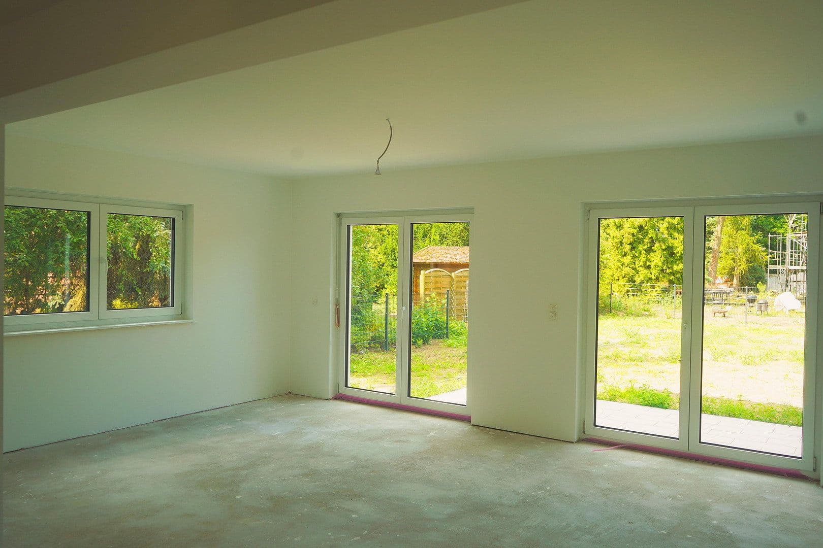 Prodej domu 150 m², pozemek 402 m², Humboldtallee 41, Falkensee, Braniborsko Prodej domu 150 m², pozemek 402 m², Humboldtallee 41, Falkensee, Braniborsko