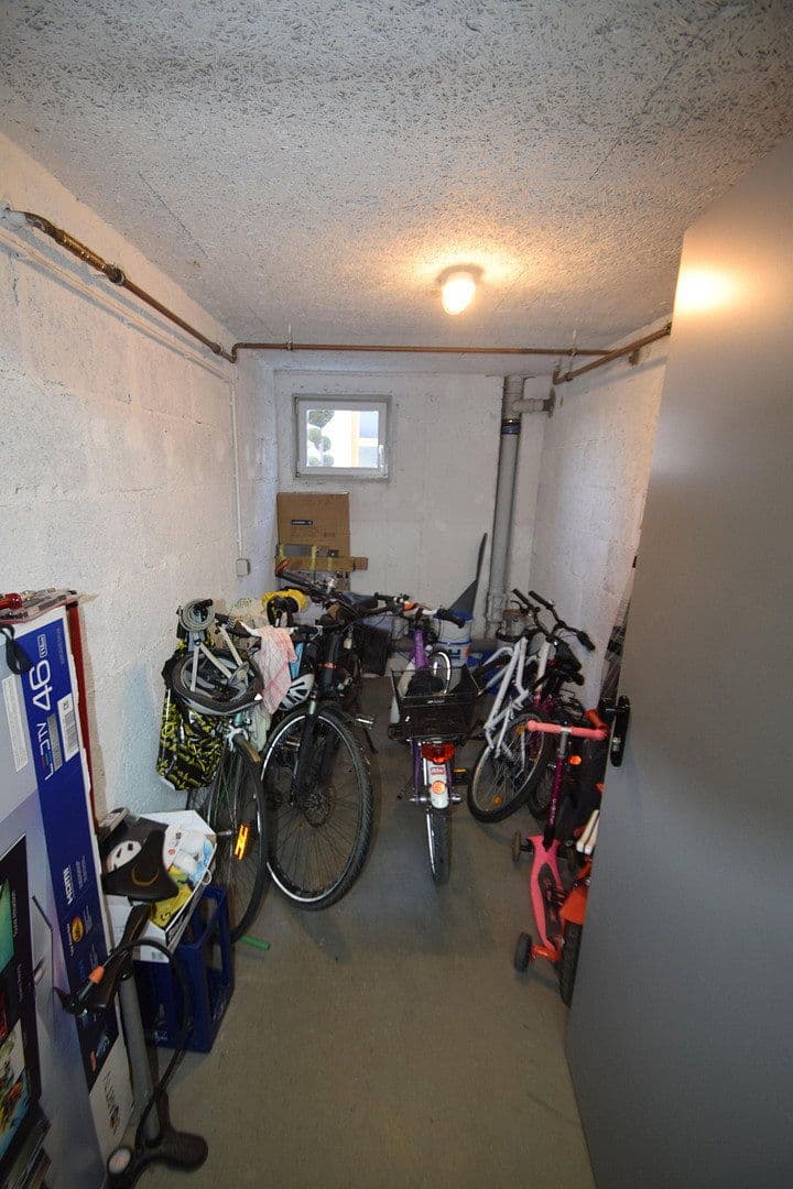 Prodej bytu 3+1 134 m², Meisenweg 2, Bad Neuenahr-Ahrweiler, Porýní-Falc Prodej bytu 3+1 134 m², Meisenweg 2, Bad Neuenahr-Ahrweiler, Porýní-Falc
