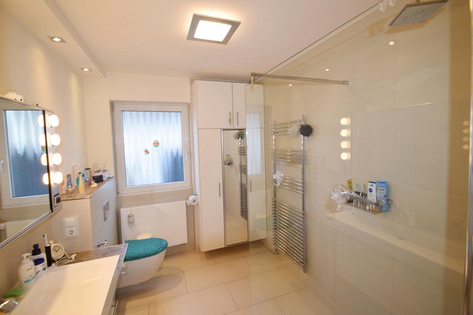 Prodej bytu 3+1 134 m², Meisenweg 2, Bad Neuenahr-Ahrweiler, Porýní-Falc Prodej bytu 3+1 134 m², Meisenweg 2, Bad Neuenahr-Ahrweiler, Porýní-Falc