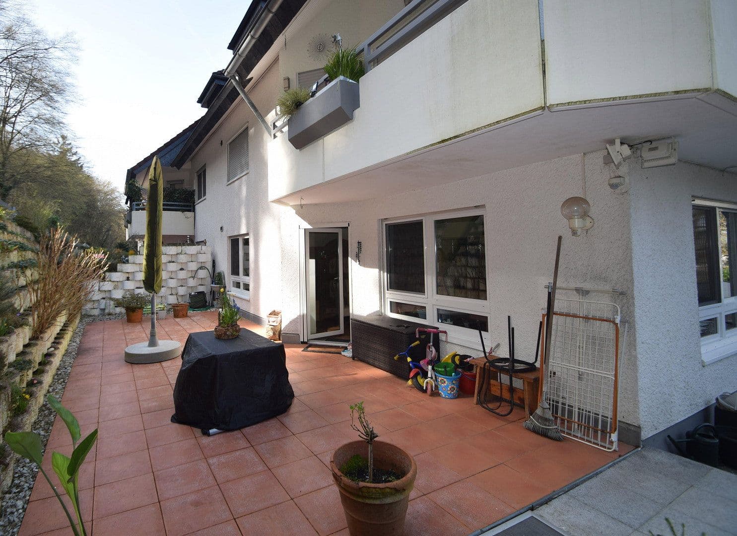 Prodej bytu 3+1 134 m², Meisenweg 2, Bad Neuenahr-Ahrweiler, Porýní-Falc Prodej bytu 3+1 134 m², Meisenweg 2, Bad Neuenahr-Ahrweiler, Porýní-Falc