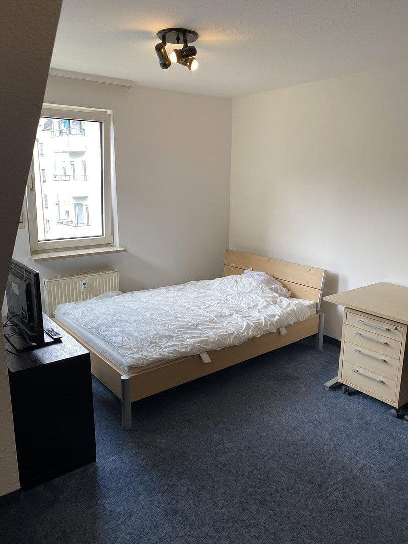 Pronájem bytu 1+1 25 m², Karl-Bröger-Straße 18, Nürnberg, Bavorsko Pronájem bytu 1+1 25 m², Karl-Bröger-Straße 18, Nürnberg, Bavorsko