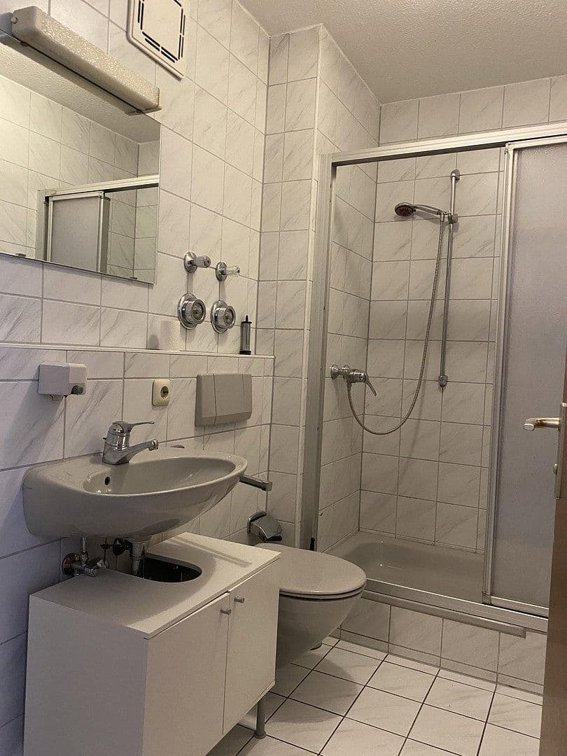 Pronájem bytu 1+1 25 m², Karl-Bröger-Straße 18, Nürnberg, Bavorsko Pronájem bytu 1+1 25 m², Karl-Bröger-Straße 18, Nürnberg, Bavorsko