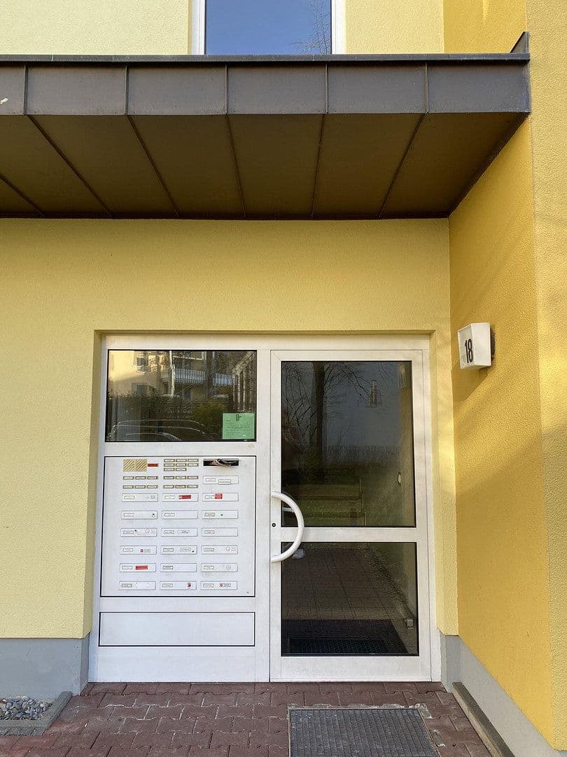 Pronájem bytu 1+1 25 m², Karl-Bröger-Straße 18, Nürnberg, Bavorsko Pronájem bytu 1+1 25 m², Karl-Bröger-Straße 18, Nürnberg, Bavorsko