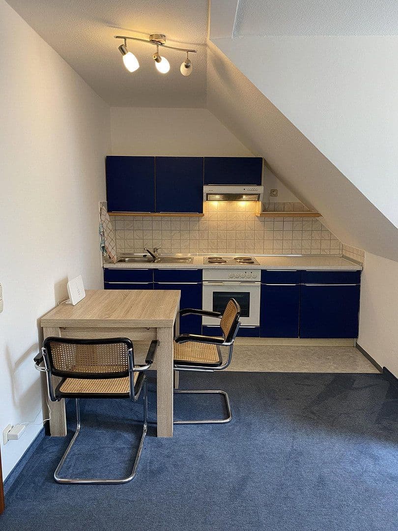 Pronájem bytu 1+1 25 m², Karl-Bröger-Straße 18, Nürnberg, Bavorsko Pronájem bytu 1+1 25 m², Karl-Bröger-Straße 18, Nürnberg, Bavorsko