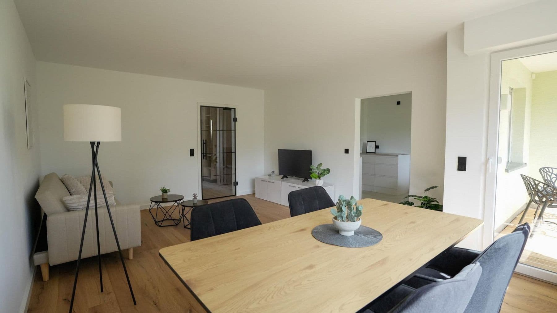 Prodej bytu 3+1 81 m², Bad Sassendorf, Severní Porýní-Vestfálsko Prodej bytu 3+1 81 m², Bad Sassendorf, Severní Porýní-Vestfálsko