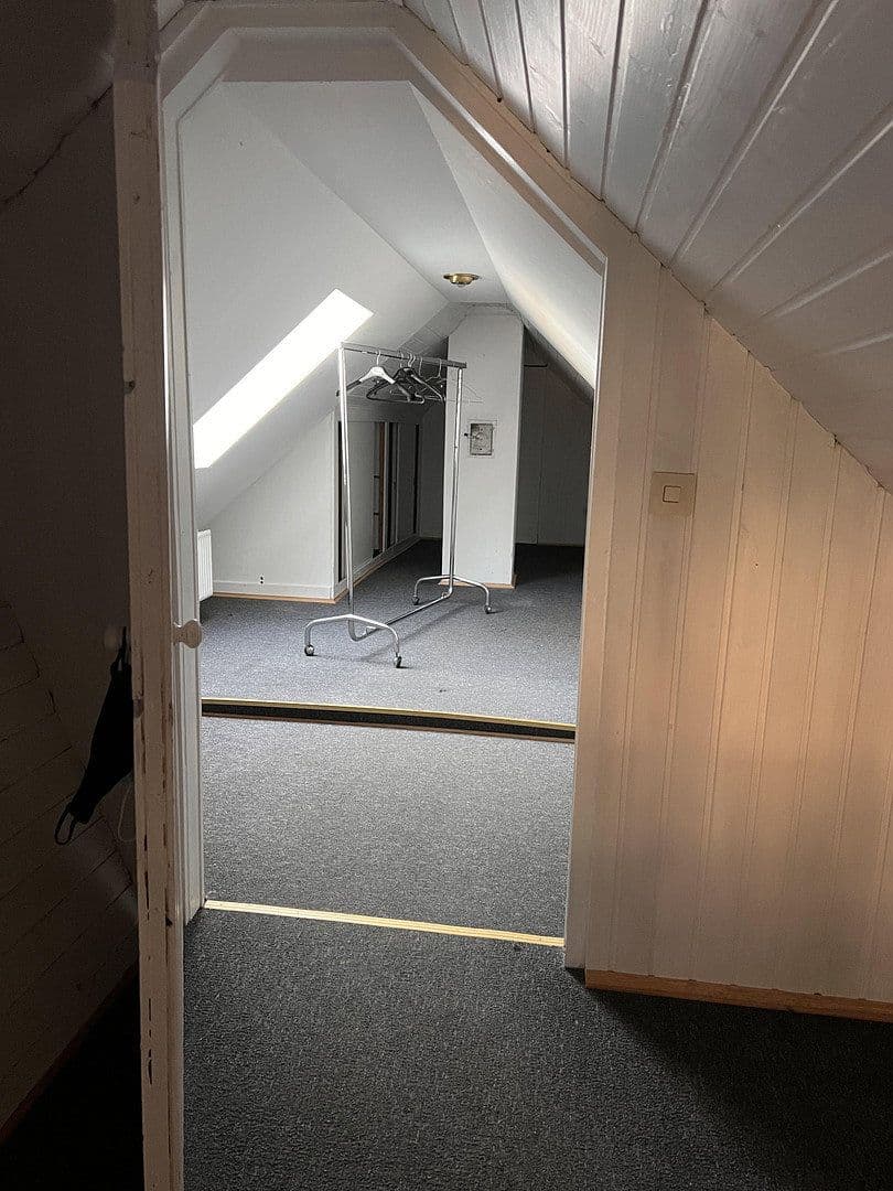 Pronájem domu 250 m², pozemek 2.000 m², Borgholzhausen, Severní Porýní-Vestfálsko Pronájem domu 250 m², pozemek 2.000 m², Borgholzhausen, Severní Porýní-Vestfálsko