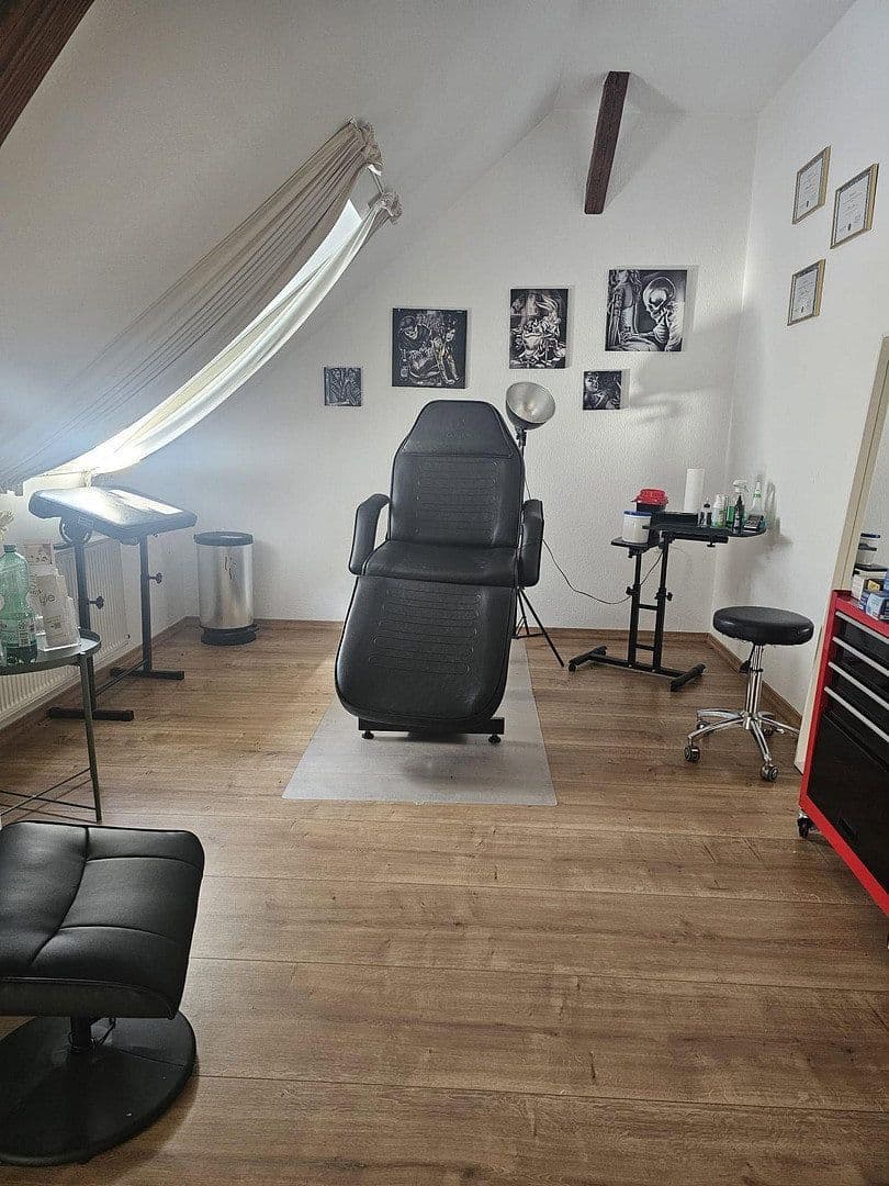 Pronájem domu 250 m², pozemek 2.000 m², Borgholzhausen, Severní Porýní-Vestfálsko Pronájem domu 250 m², pozemek 2.000 m², Borgholzhausen, Severní Porýní-Vestfálsko