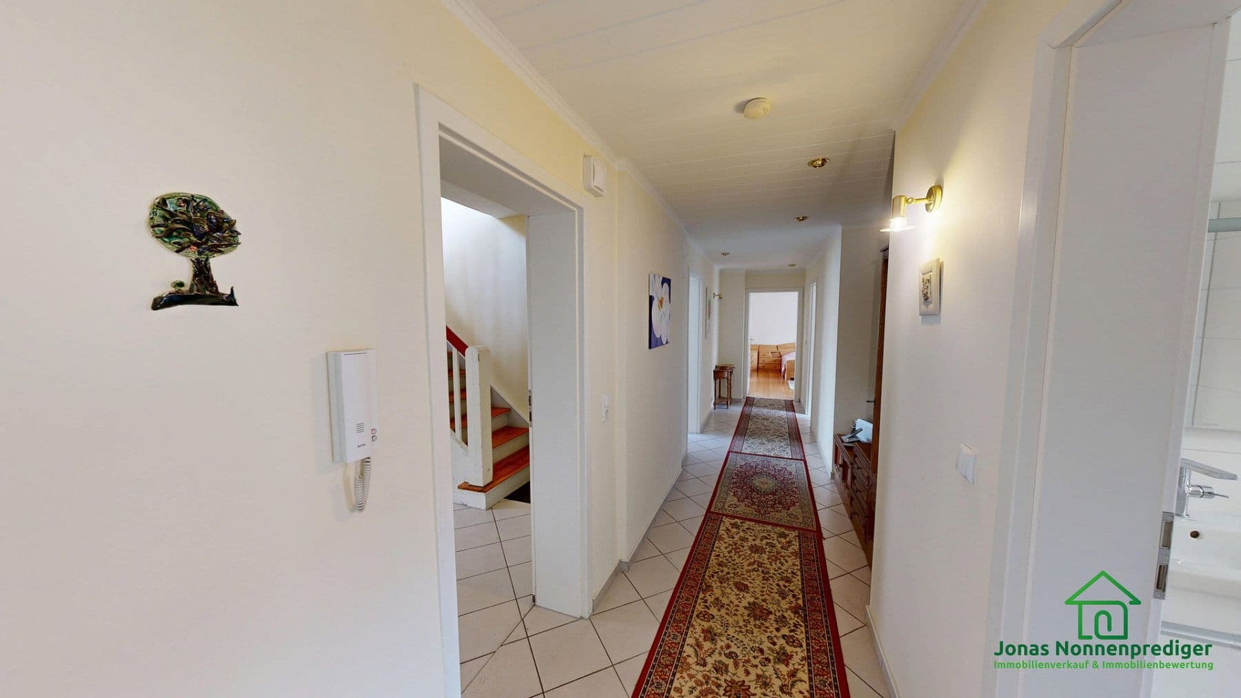 Prodej domu 296 m², pozemek 964 m², Gadebuscher Straße 136, Schwerin, Mecklenburg-Vorpommern Prodej domu 296 m², pozemek 964 m², Gadebuscher Straße 136, Schwerin, Mecklenburg-Vorpommern