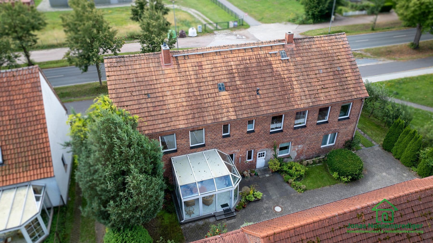 Prodej domu 296 m², pozemek 964 m², Gadebuscher Straße 136, Schwerin, Mecklenburg-Vorpommern Prodej domu 296 m², pozemek 964 m², Gadebuscher Straße 136, Schwerin, Mecklenburg-Vorpommern