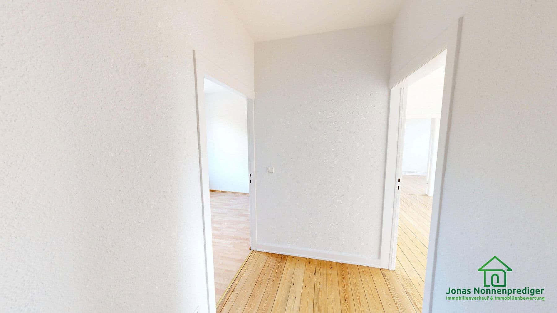 Prodej domu 296 m², pozemek 964 m², Gadebuscher Straße 136, Schwerin, Mecklenburg-Vorpommern Prodej domu 296 m², pozemek 964 m², Gadebuscher Straße 136, Schwerin, Mecklenburg-Vorpommern