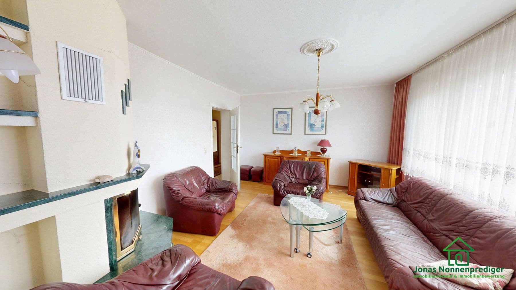 Prodej domu 296 m², pozemek 964 m², Gadebuscher Straße 136, Schwerin, Mecklenburg-Vorpommern Prodej domu 296 m², pozemek 964 m², Gadebuscher Straße 136, Schwerin, Mecklenburg-Vorpommern