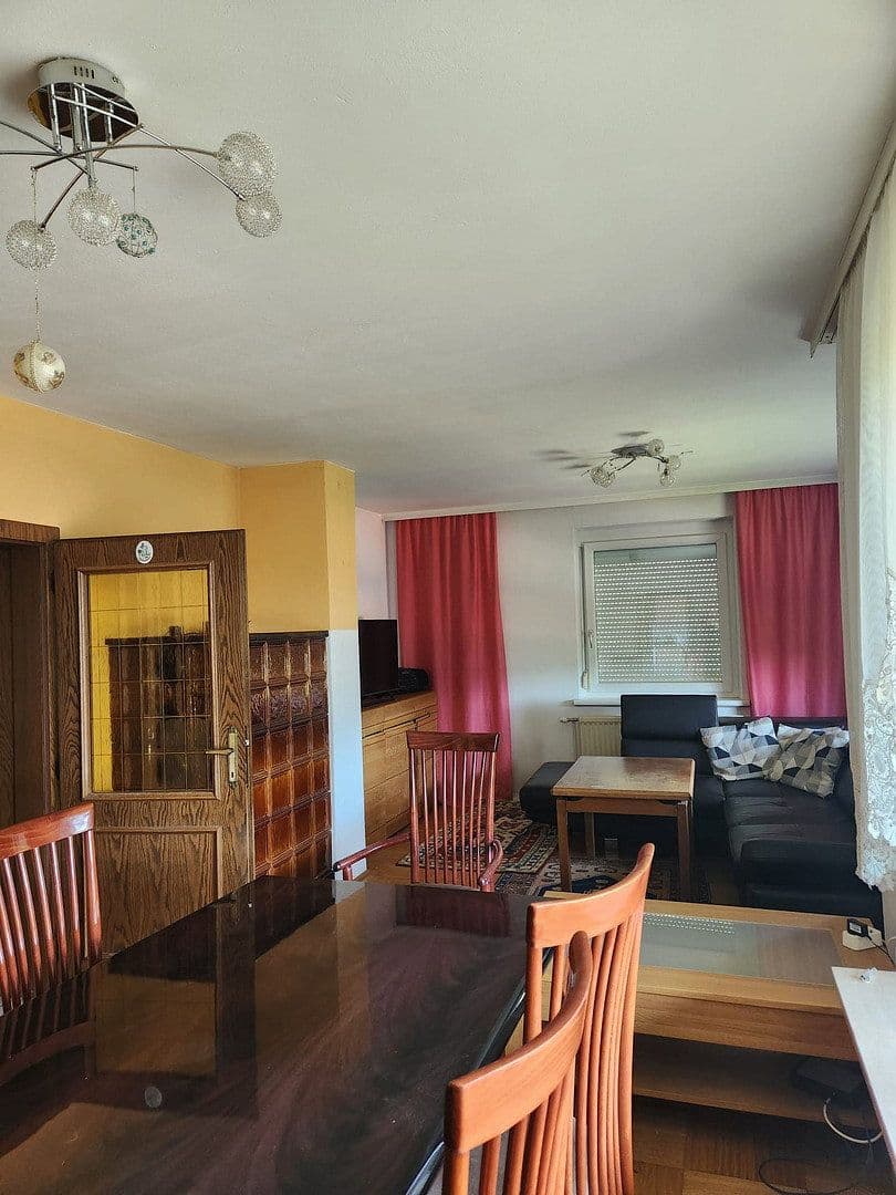 Prodej domu 152 m², pozemek 1.460 m², Schwimmbadstraße 31, Neumarkt in der Steiermark, Štýrsko Prodej domu 152 m², pozemek 1.460 m², Schwimmbadstraße 31, Neumarkt in der Steiermark, Štýrsko
