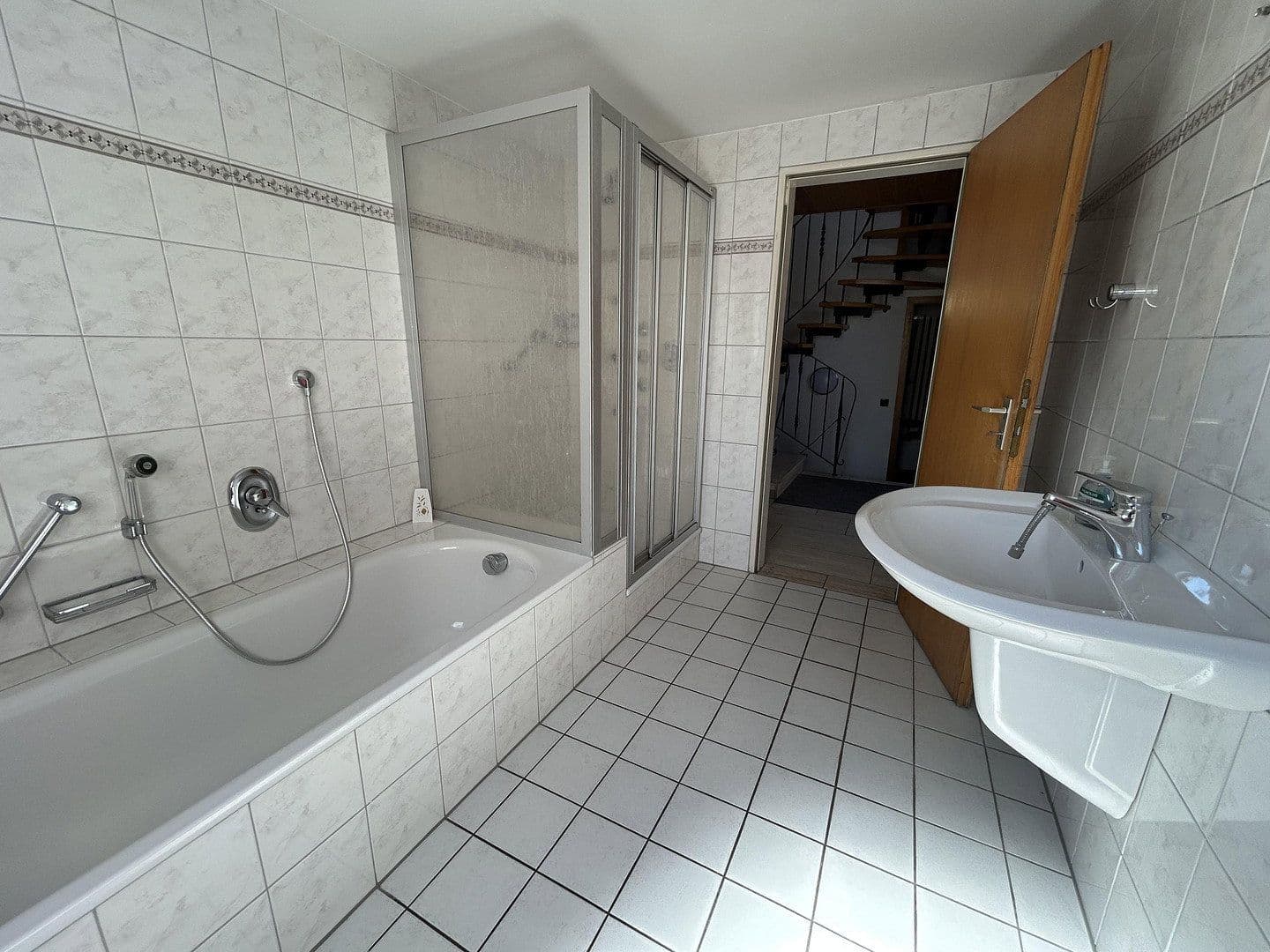 Prodej domu 113 m², pozemek 558 m², Bergkamen, Severní Porýní-Vestfálsko Prodej domu 113 m², pozemek 558 m², Bergkamen, Severní Porýní-Vestfálsko