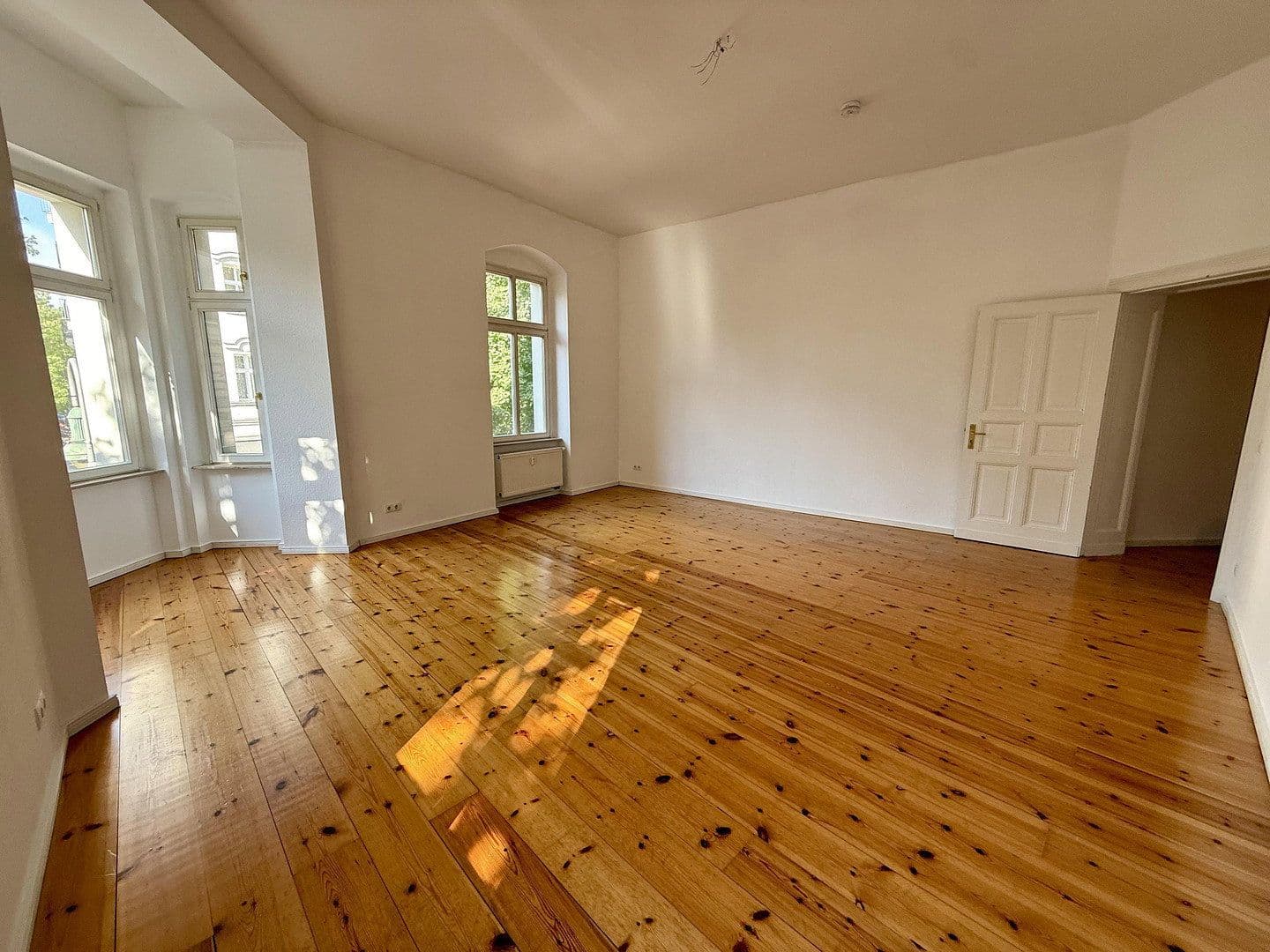 Prodej bytu 2+1 89 m², Dunckerstr. 8a, Berlin, Berlín Prodej bytu 2+1 89 m², Dunckerstr. 8a, Berlin, Berlín