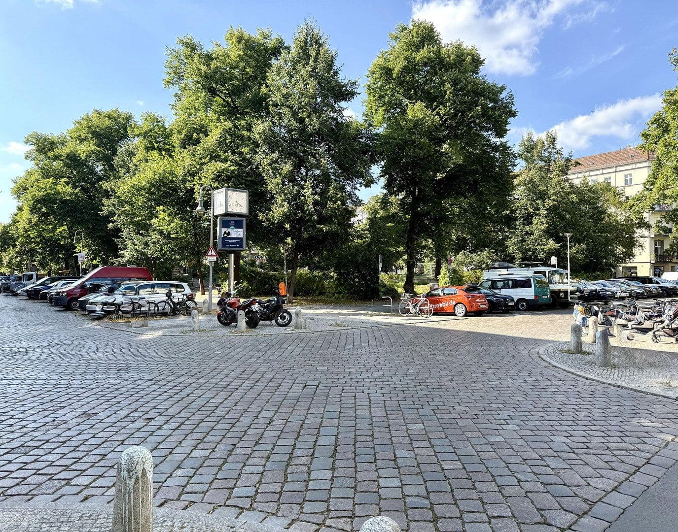 Prodej bytu 2+1 89 m², Dunckerstr. 8a, Berlin, Berlín Prodej bytu 2+1 89 m², Dunckerstr. 8a, Berlin, Berlín