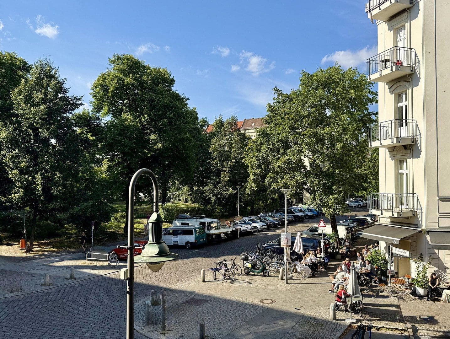 Prodej bytu 2+1 89 m², Dunckerstr. 8a, Berlin, Berlín Prodej bytu 2+1 89 m², Dunckerstr. 8a, Berlin, Berlín