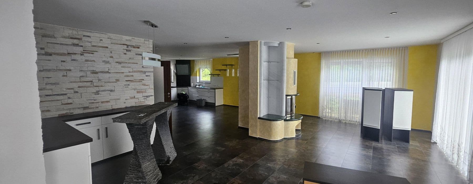 Prodej domu 209 m², pozemek 334 m², Lichtensteinstr., 64, Reutlingen, Bádensko-Württembersko Prodej domu 209 m², pozemek 334 m², Lichtensteinstr., 64, Reutlingen, Bádensko-Württembersko