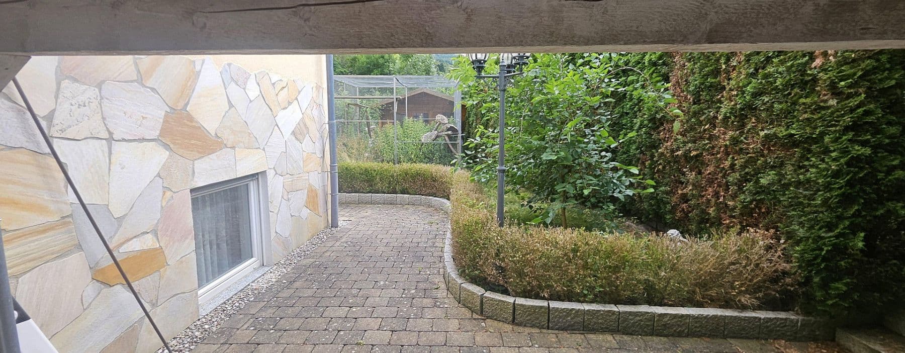 Prodej domu 209 m², pozemek 334 m², Lichtensteinstr., 64, Reutlingen, Bádensko-Württembersko Prodej domu 209 m², pozemek 334 m², Lichtensteinstr., 64, Reutlingen, Bádensko-Württembersko
