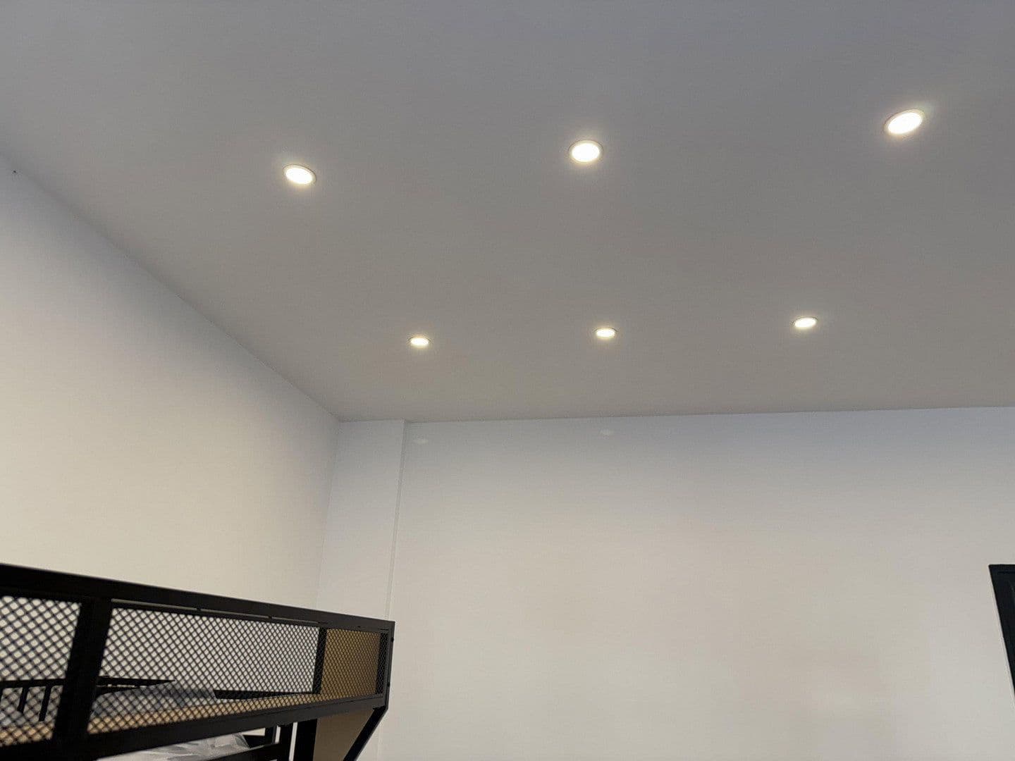Pronájem bytu 1+1 30 m², Duisburg, Severní Porýní-Vestfálsko Pronájem bytu 1+1 30 m², Duisburg, Severní Porýní-Vestfálsko