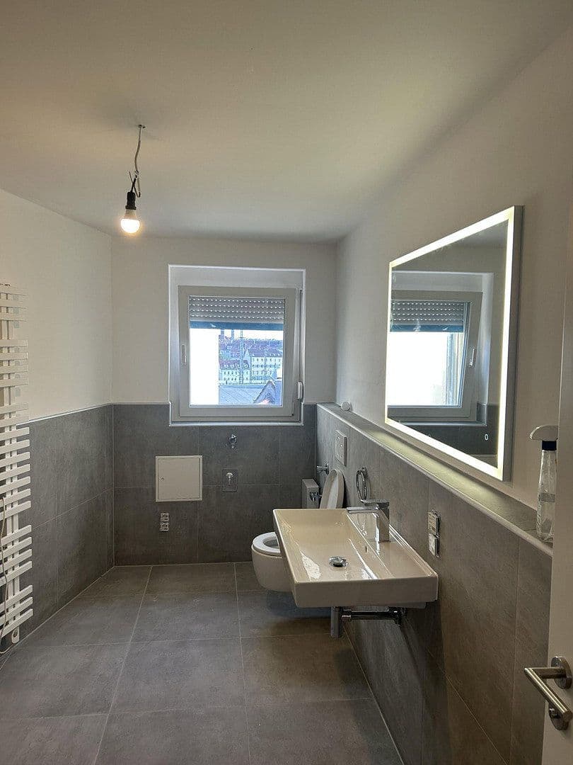 Pronájem bytu 3+1 75 m², Stromerstr. 1/1A, Nürnberg, Bavorsko Pronájem bytu 3+1 75 m², Stromerstr. 1/1A, Nürnberg, Bavorsko