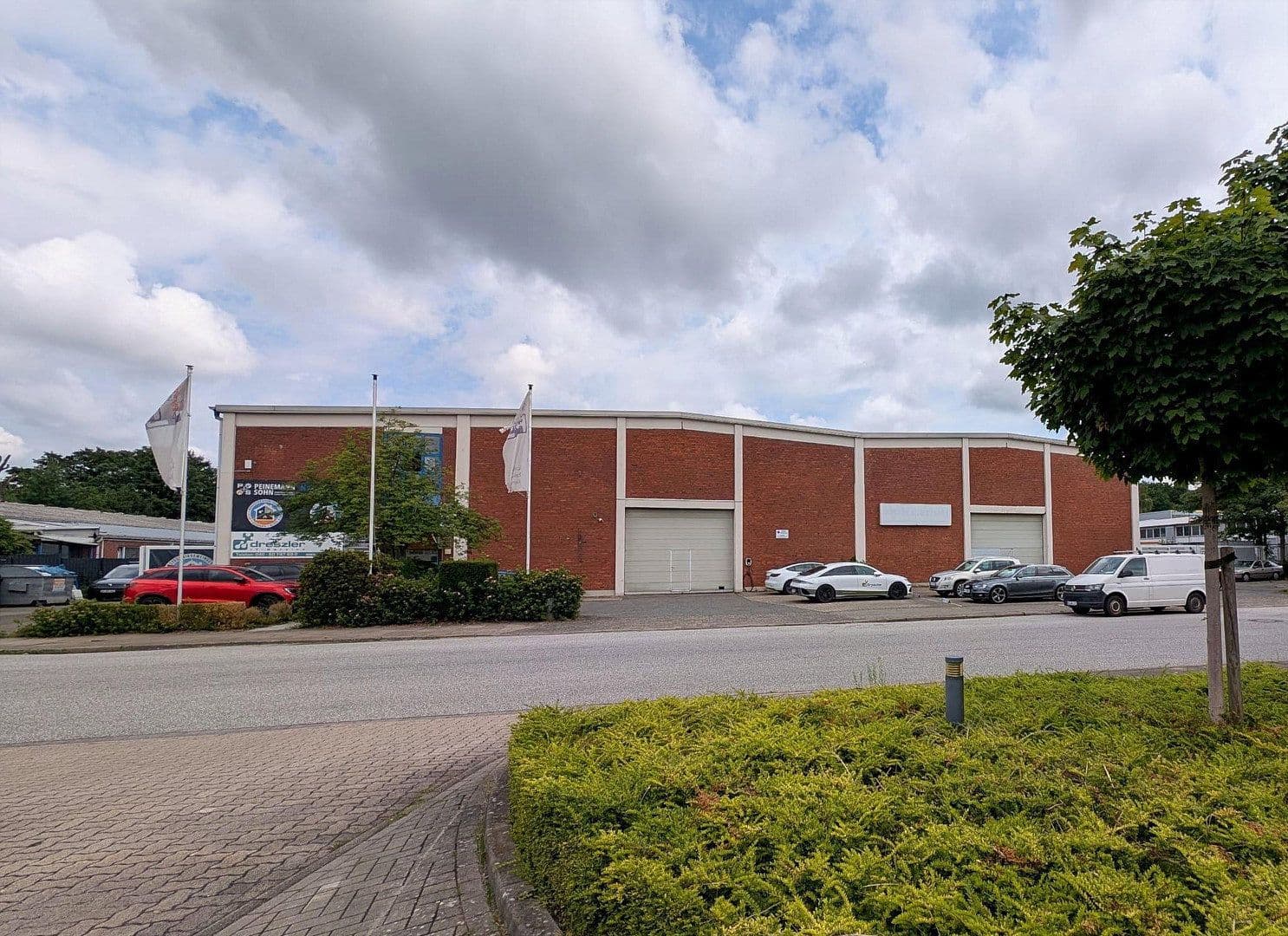 Prodej nebytového prostoru 6.749 m², Norderstedt, Šlesvicko-Holštýnsko Prodej nebytového prostoru 6.749 m², Norderstedt, Šlesvicko-Holštýnsko