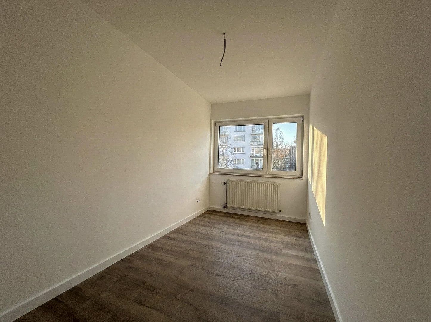 Prodej bytu 3+1 70 m², Köln, Severní Porýní-Vestfálsko Prodej bytu 3+1 70 m², Köln, Severní Porýní-Vestfálsko