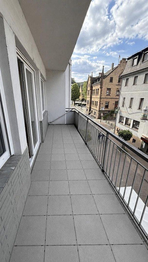 Pronájem bytu 3+kk 130 m², Schlossberg 1, Sankt Goar, Porýní-Falc Pronájem bytu 3+kk 130 m², Schlossberg 1, Sankt Goar, Porýní-Falc