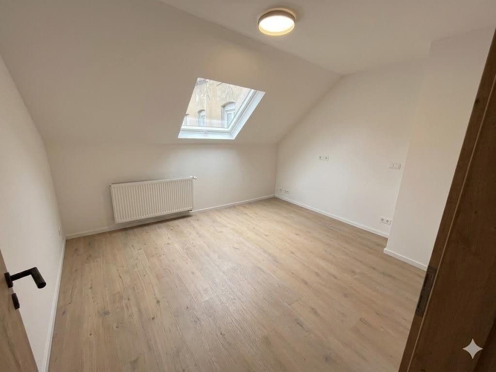 Pronájem bytu 3+kk 130 m², Schlossberg 1, Sankt Goar, Porýní-Falc Pronájem bytu 3+kk 130 m², Schlossberg 1, Sankt Goar, Porýní-Falc