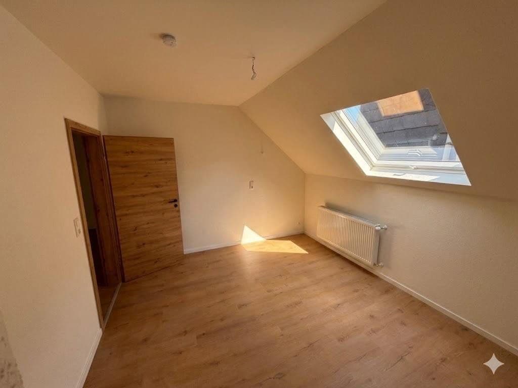 Pronájem bytu 3+kk 130 m², Schlossberg 1, Sankt Goar, Porýní-Falc Pronájem bytu 3+kk 130 m², Schlossberg 1, Sankt Goar, Porýní-Falc