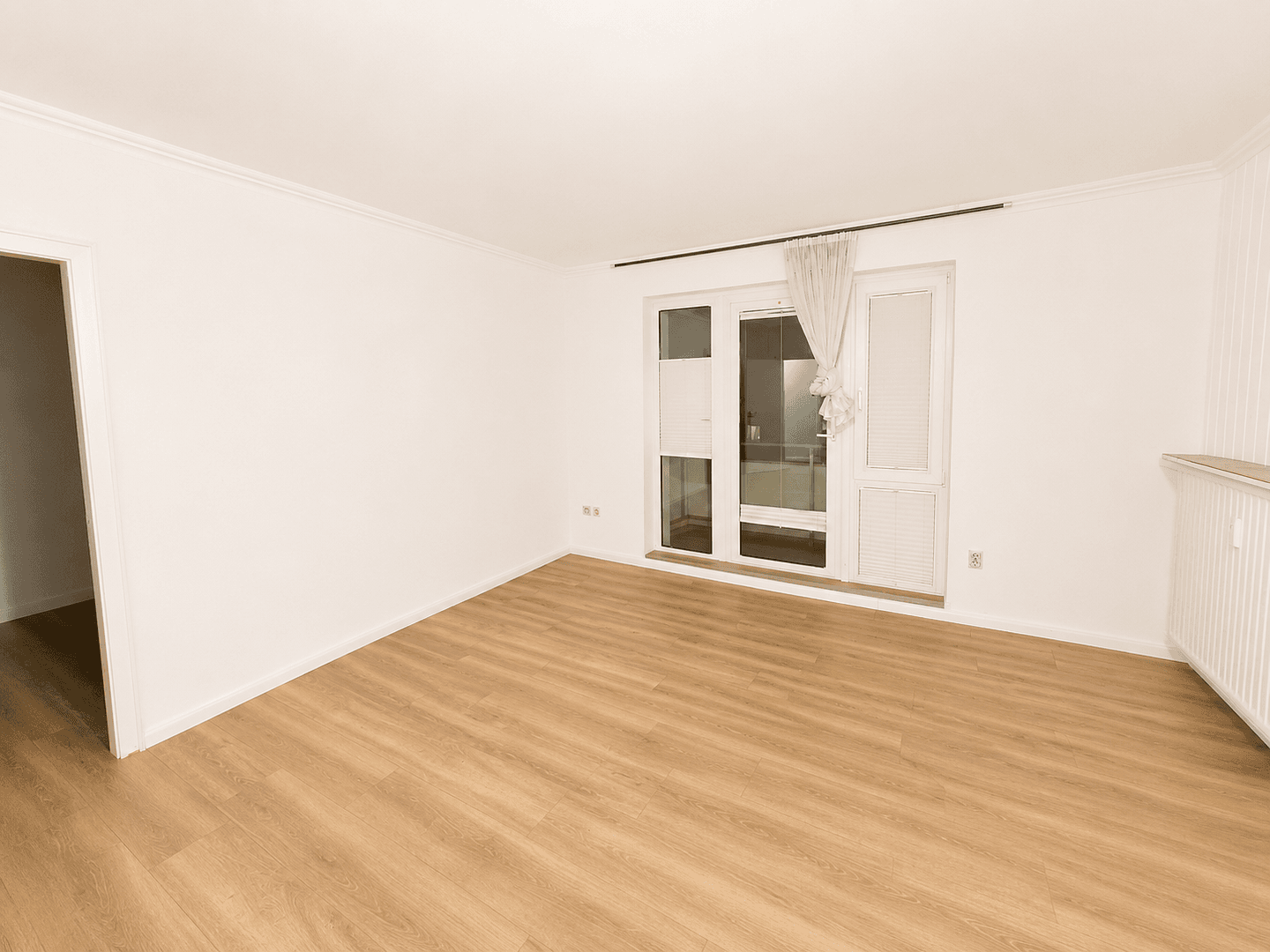 Pronájem bytu 3+1 63 m², Neuer Damm 40, Bremen, Bremen Pronájem bytu 3+1 63 m², Neuer Damm 40, Bremen, Bremen
