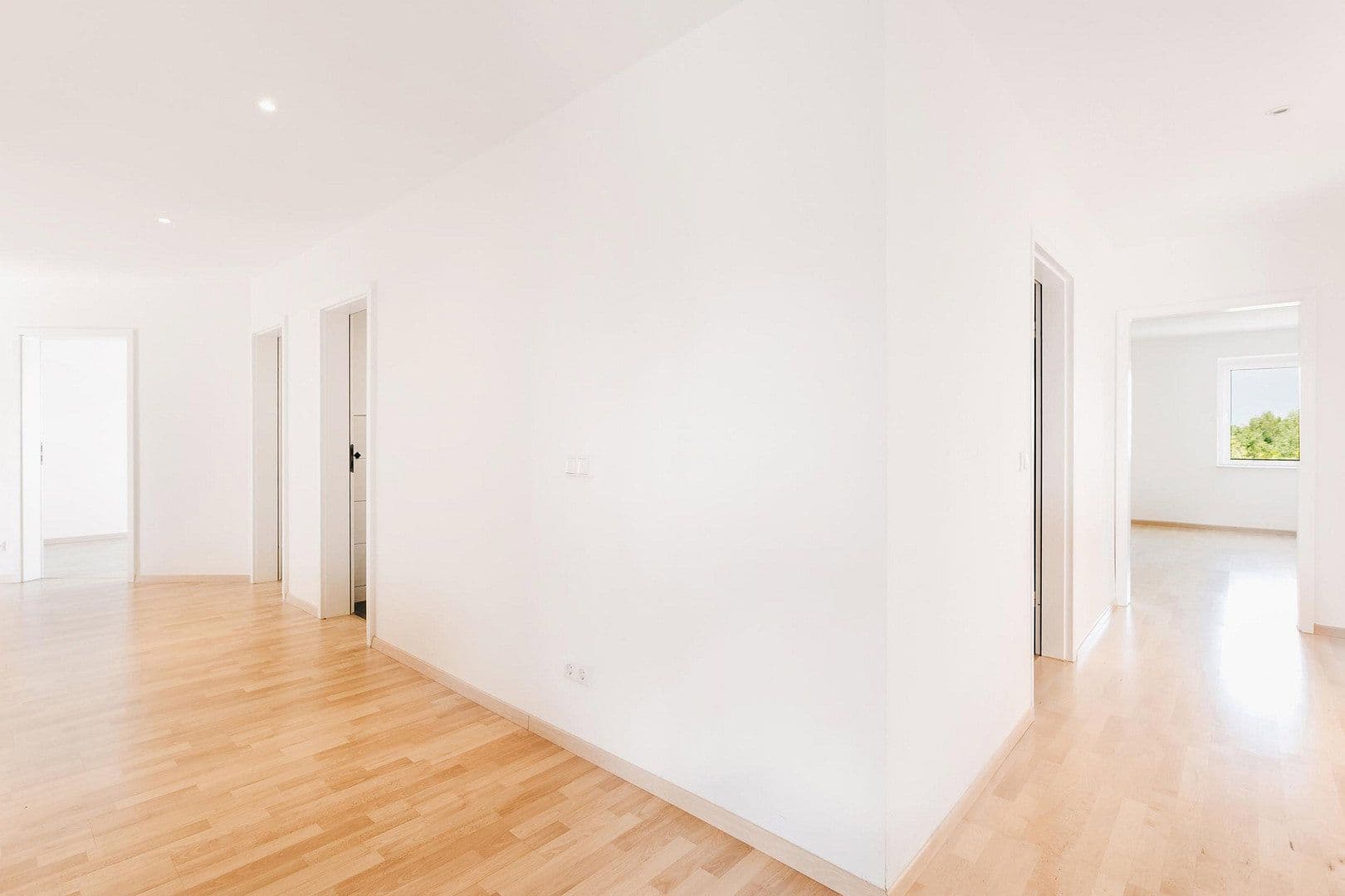 Pronájem kanceláře 218 m², Zum Wiesengrund 8, Wilsdruff, Sasko Pronájem kanceláře 218 m², Zum Wiesengrund 8, Wilsdruff, Sasko