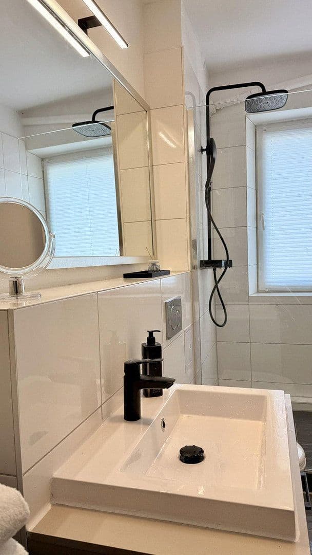 Pronájem bytu 2+1 50 m², Jakoberstr. 42, Augsburg, Bavorsko Pronájem bytu 2+1 50 m², Jakoberstr. 42, Augsburg, Bavorsko