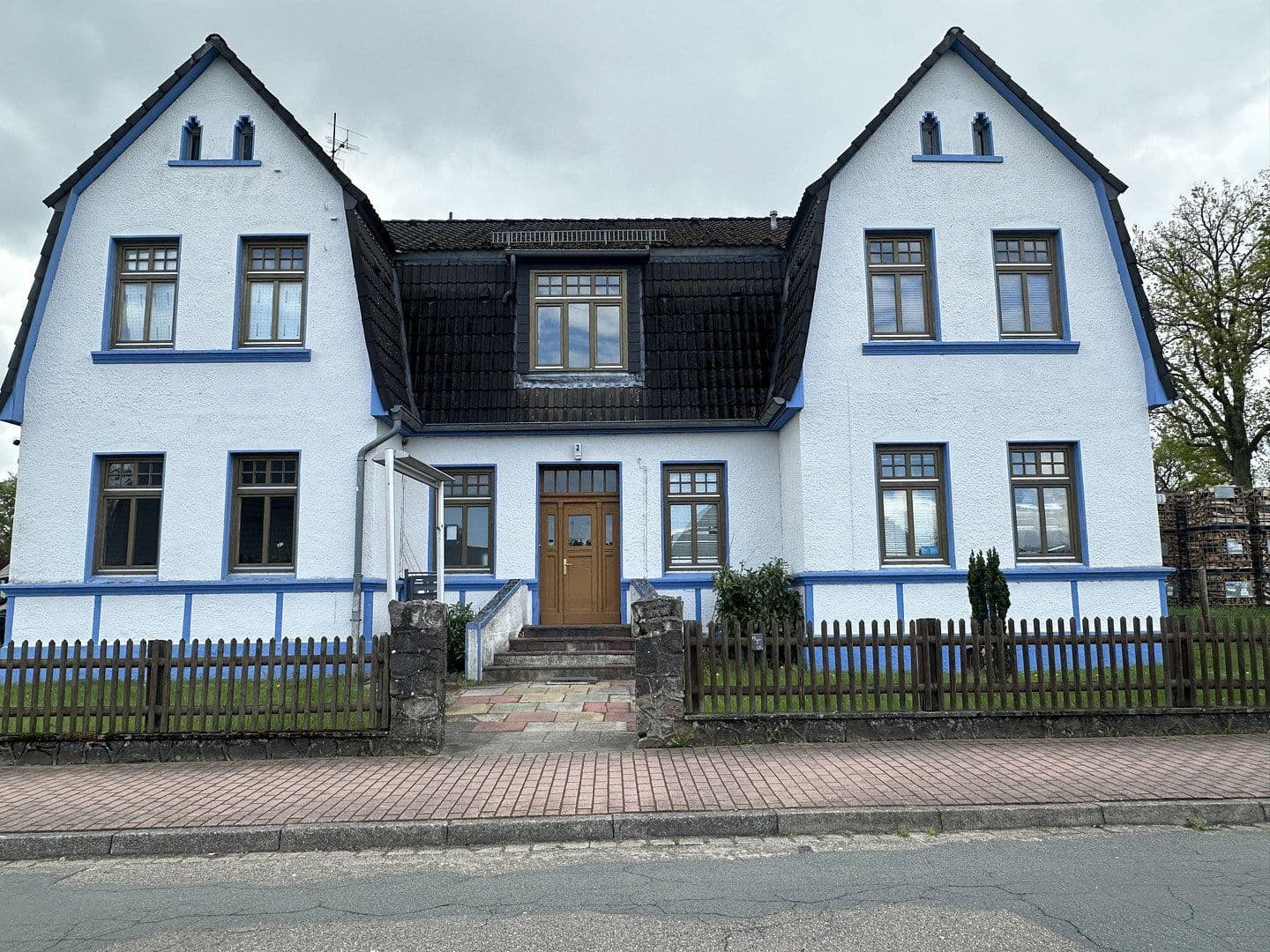 Prodej domu 268 m², pozemek 1.986 m², Tannrähmsweg 3, Suderburg, Dolní Sasko Prodej domu 268 m², pozemek 1.986 m², Tannrähmsweg 3, Suderburg, Dolní Sasko